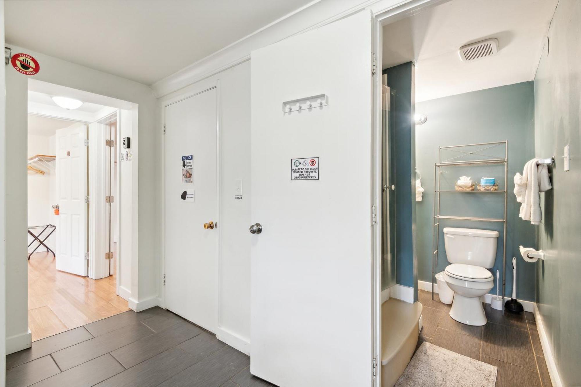 Holiday home Brighton Retreat Walk To Metro Duplex *